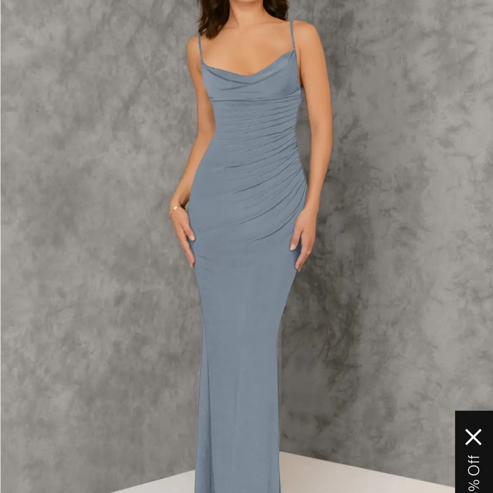 AZAZIE BERYL Stretch
Dusty Blue Sheath Luxe Knit Dress